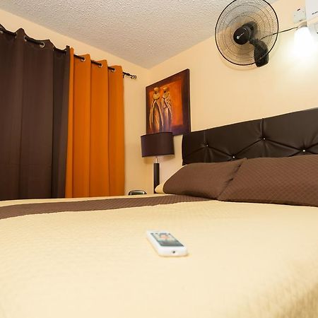 Cozy Accommodations Kingston Buitenkant foto